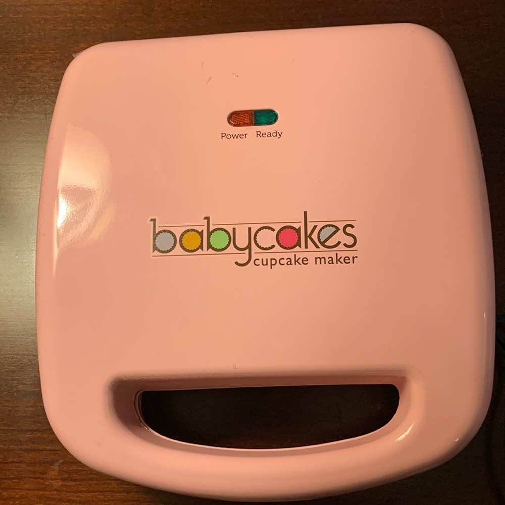 Baby cakes, cupcake maker